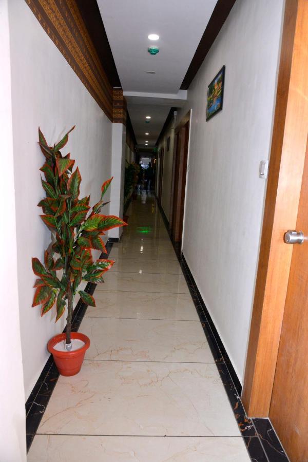 Hotel Asopalav Gandhinagar Exterior foto
